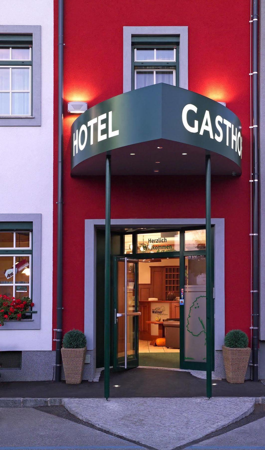 Hotel Restaurant Wallner Sankt Valentin Esterno foto